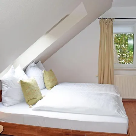 Kleines Schones Garni In Westrugen! * Trent